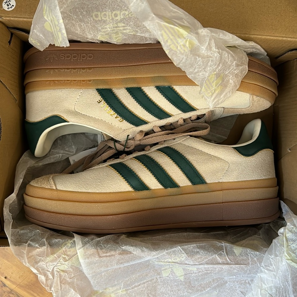 Women’s platform adidas originals gazelle